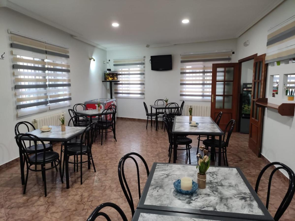 Abadía Hostal Restaurante El Abad מראה חיצוני תמונה