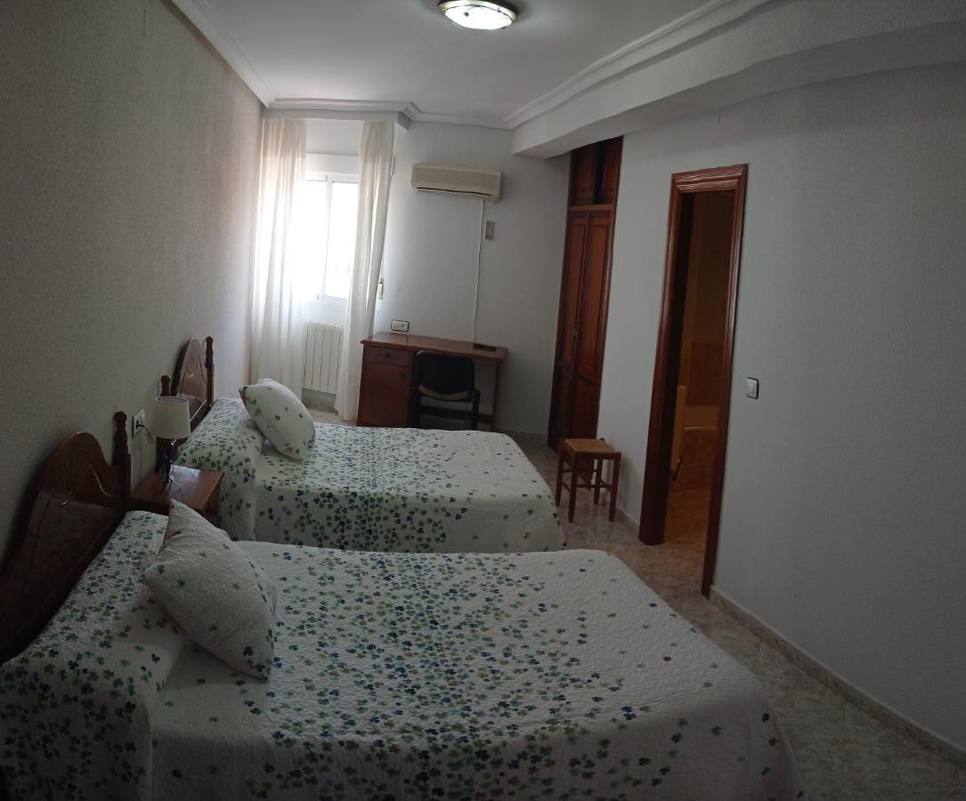 Abadía Hostal Restaurante El Abad מראה חיצוני תמונה